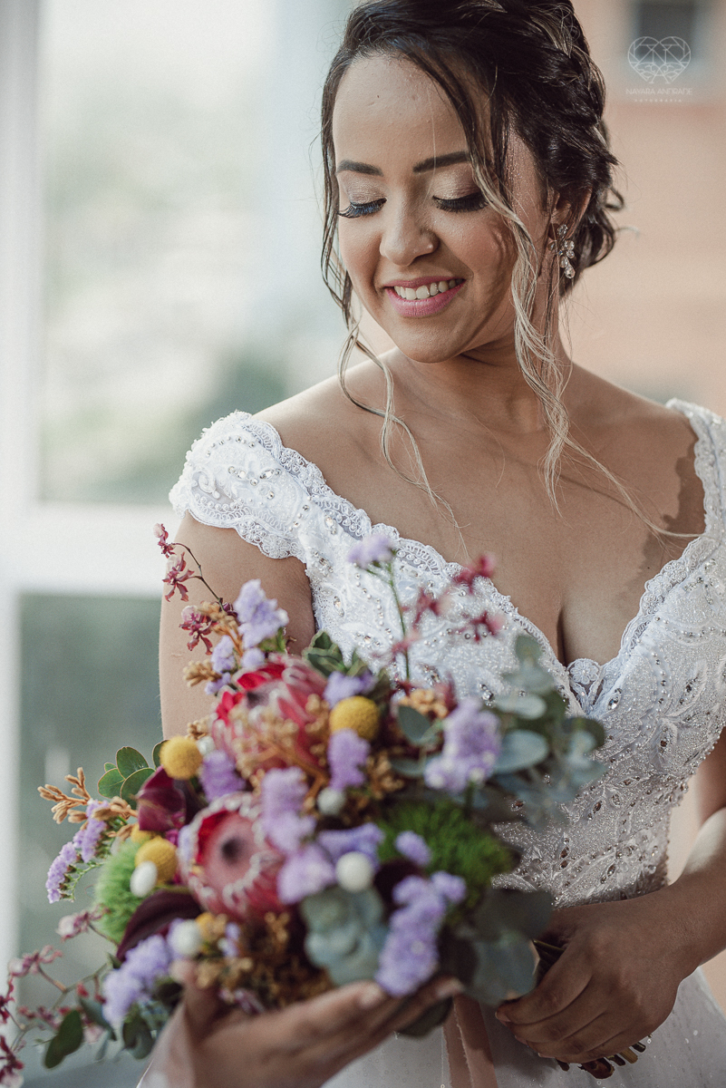 casamento mini wedding realizado na cidade de snatos no restaurante cantina liliana pela fotografa premiada nayra andrade vestido da santos maison decoração por camila da alcrim e cabelo nayara penteados casamento rustico romanttico com fotos inspiradoraw