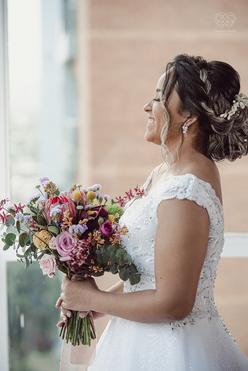casamento mini wedding realizado na cidade de snatos no restaurante cantina liliana pela fotografa premiada nayra andrade vestido da santos maison decoração por camila da alcrim e cabelo nayara penteados casamento rustico romanttico com fotos inspiradoraw