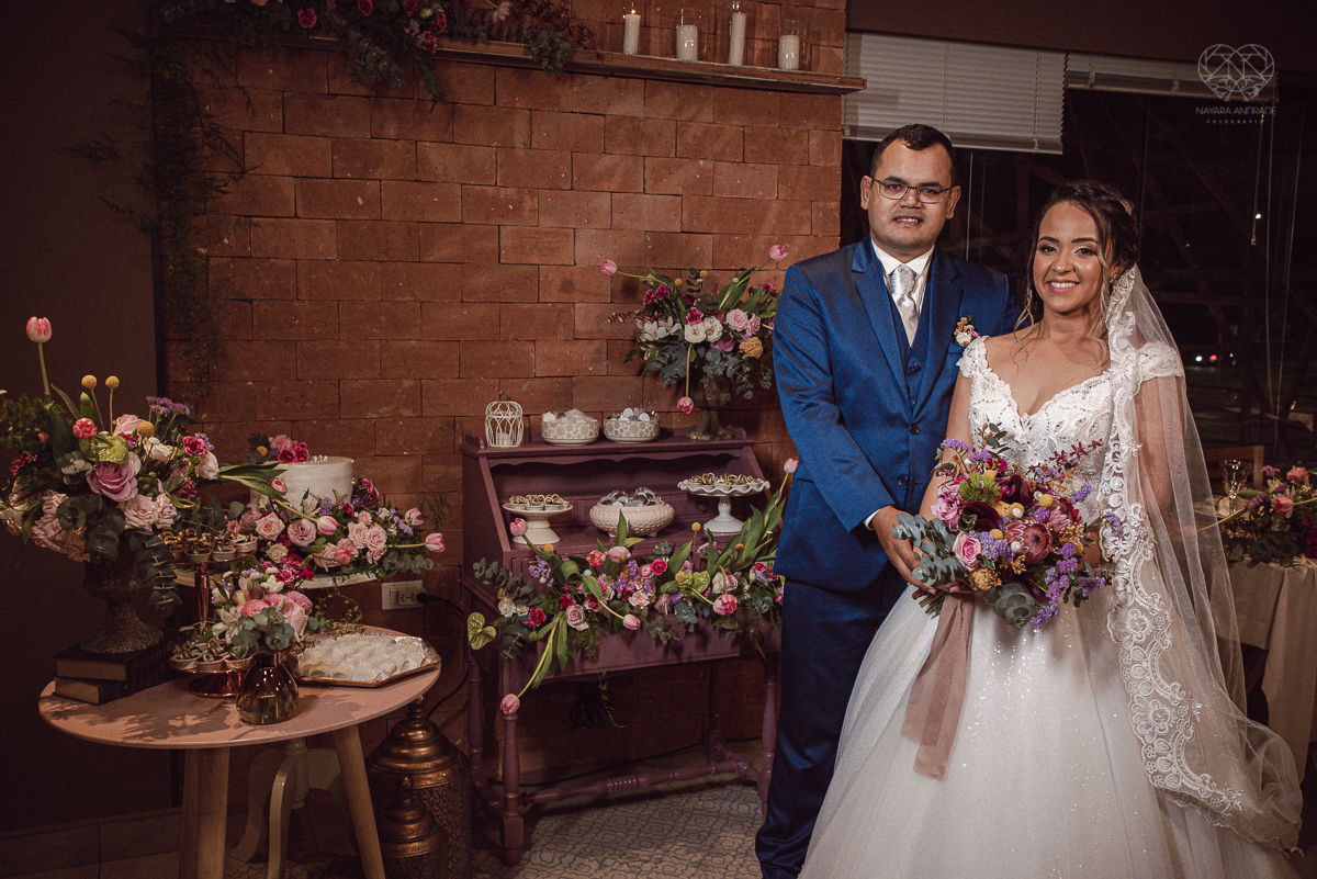 casamento mini wedding realizado na cidade de snatos no restaurante cantina liliana pela fotografa premiada nayra andrade vestido da santos maison decoração por camila da alcrim e cabelo nayara penteados casamento rustico romanttico com fotos inspiradoraw
