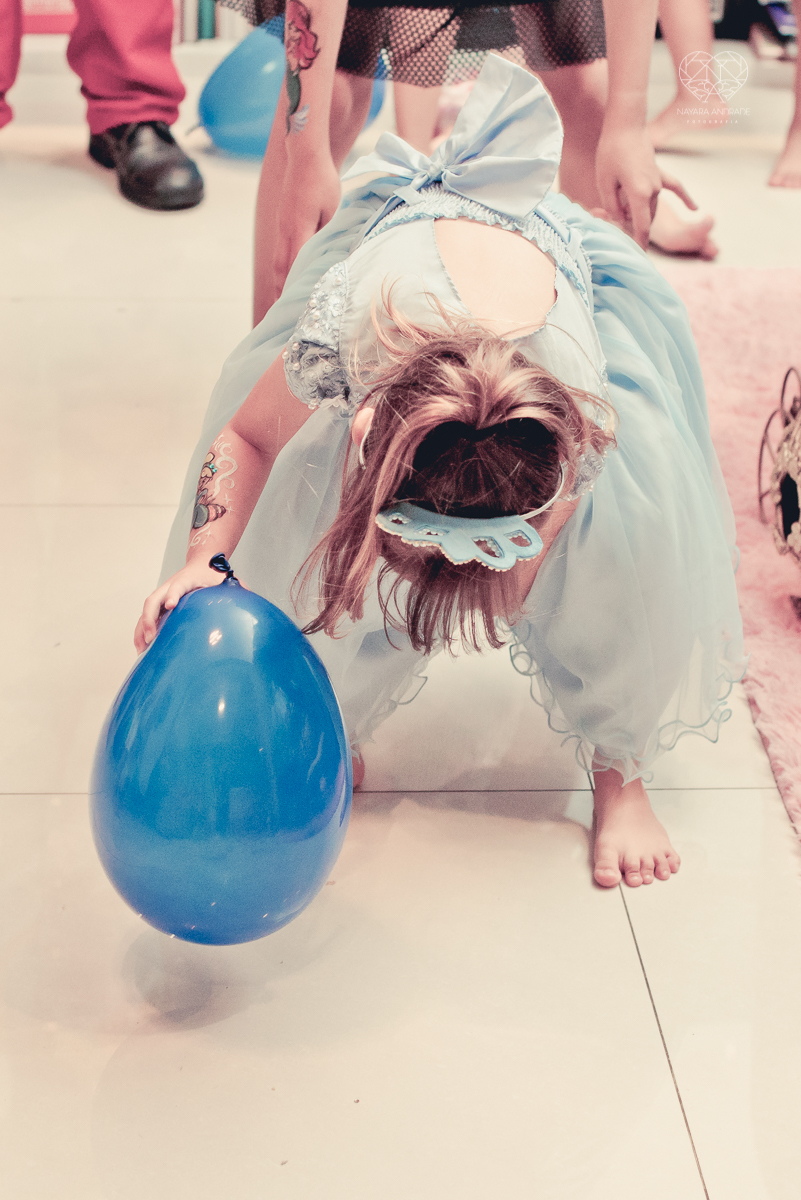 https://www.nayaraandradefotografia.com/portfolio/comemoracoes/730378-festa-de-aniversario-infantil-em-casa-carol-4-anos