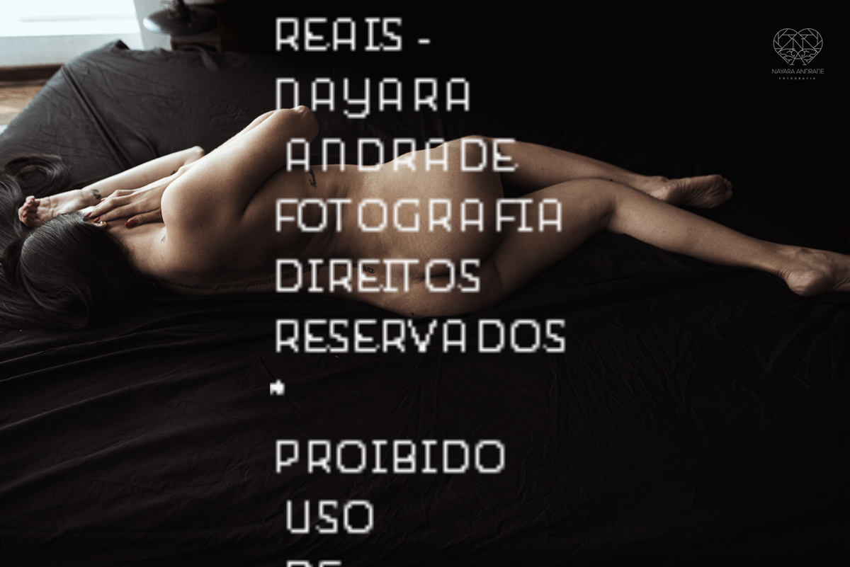 vEnsaio feminino sensual nu boudoir feito em estudio lifestyle em santos nu artistico feminino pela fotografa nayara andrade fotografia