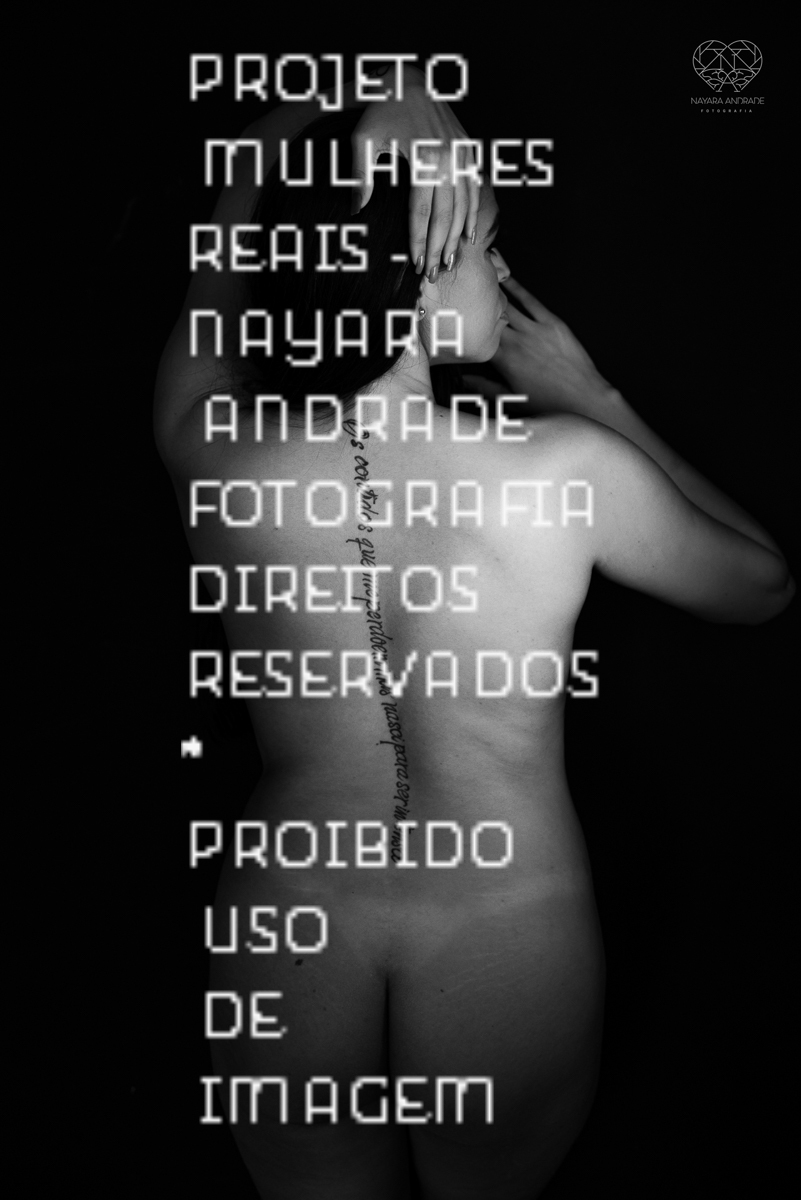 Ensaio feminino sensual nu boudoir feito em estudio lifestyle em santos nu artistico feminino pela fotografa nayara andrade fotografia