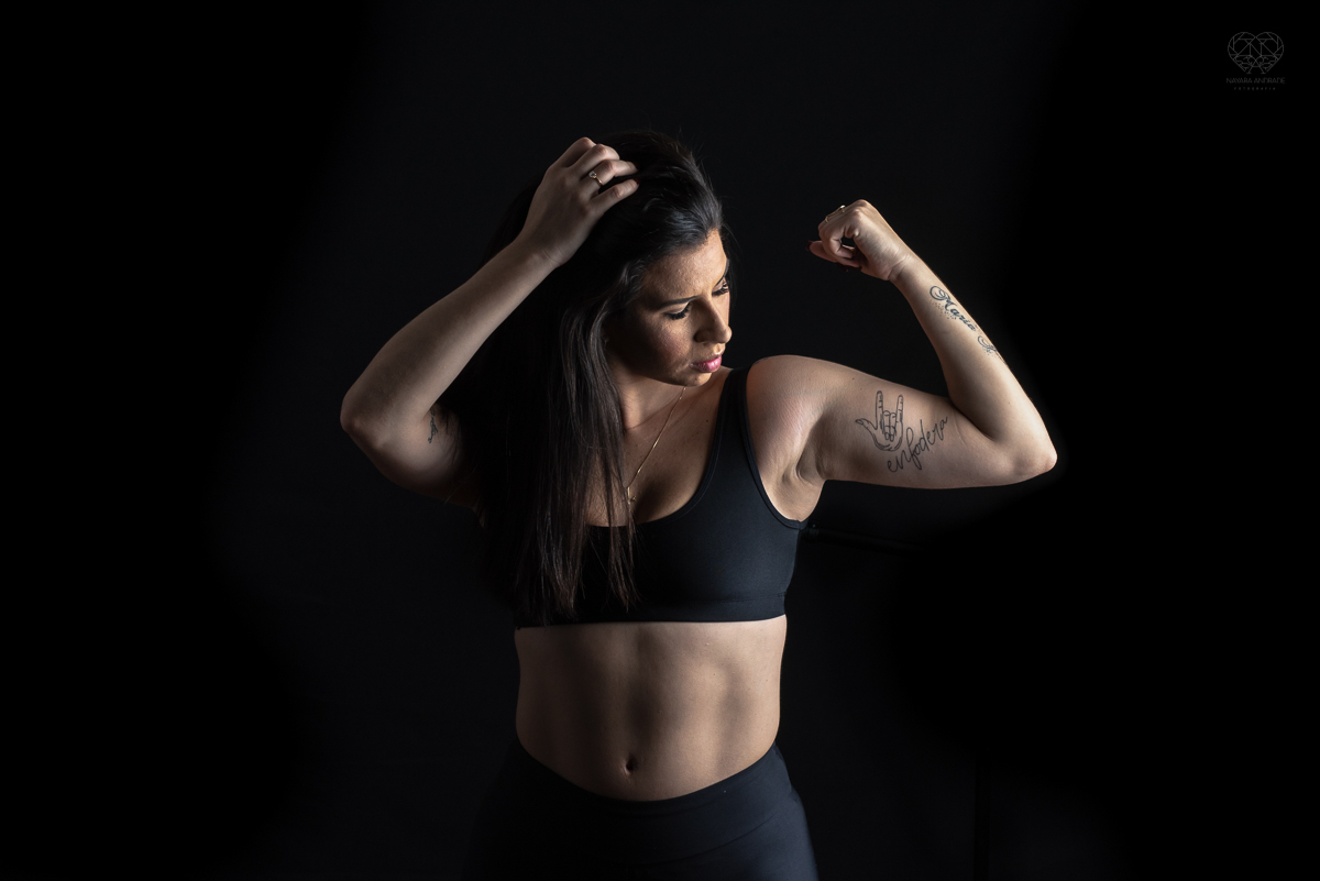 Ensaio feminino feito para mulheres empreendedoras com personalidade forte fotos para redes sociais  e  midias palestras mulheres donas de si trabalho feito pela fotografa premiada nayara andrade