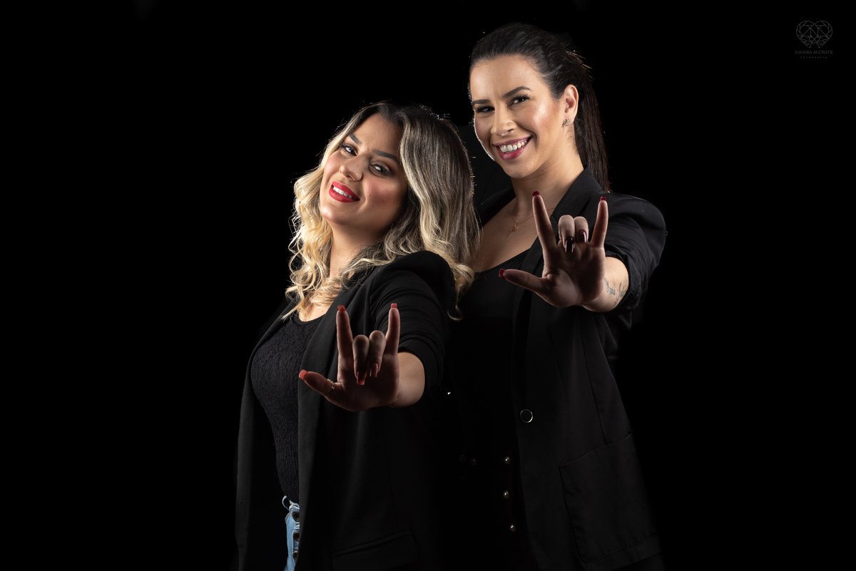 Ensaio feminino feito para mulheres empreendedoras com personalidade forte fotos para redes sociais  e  midias palestras mulheres donas de si trabalho feito pela fotografa premiada nayara andrade