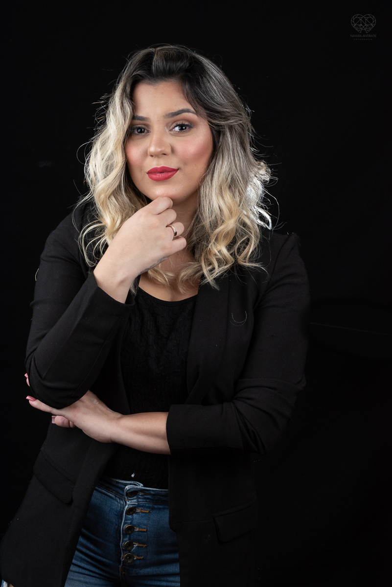 Ensaio feminino feito para mulheres empreendedoras com personalidade forte fotos para redes sociais  e  midias palestras mulheres donas de si trabalho feito pela fotografa premiada nayara andradev