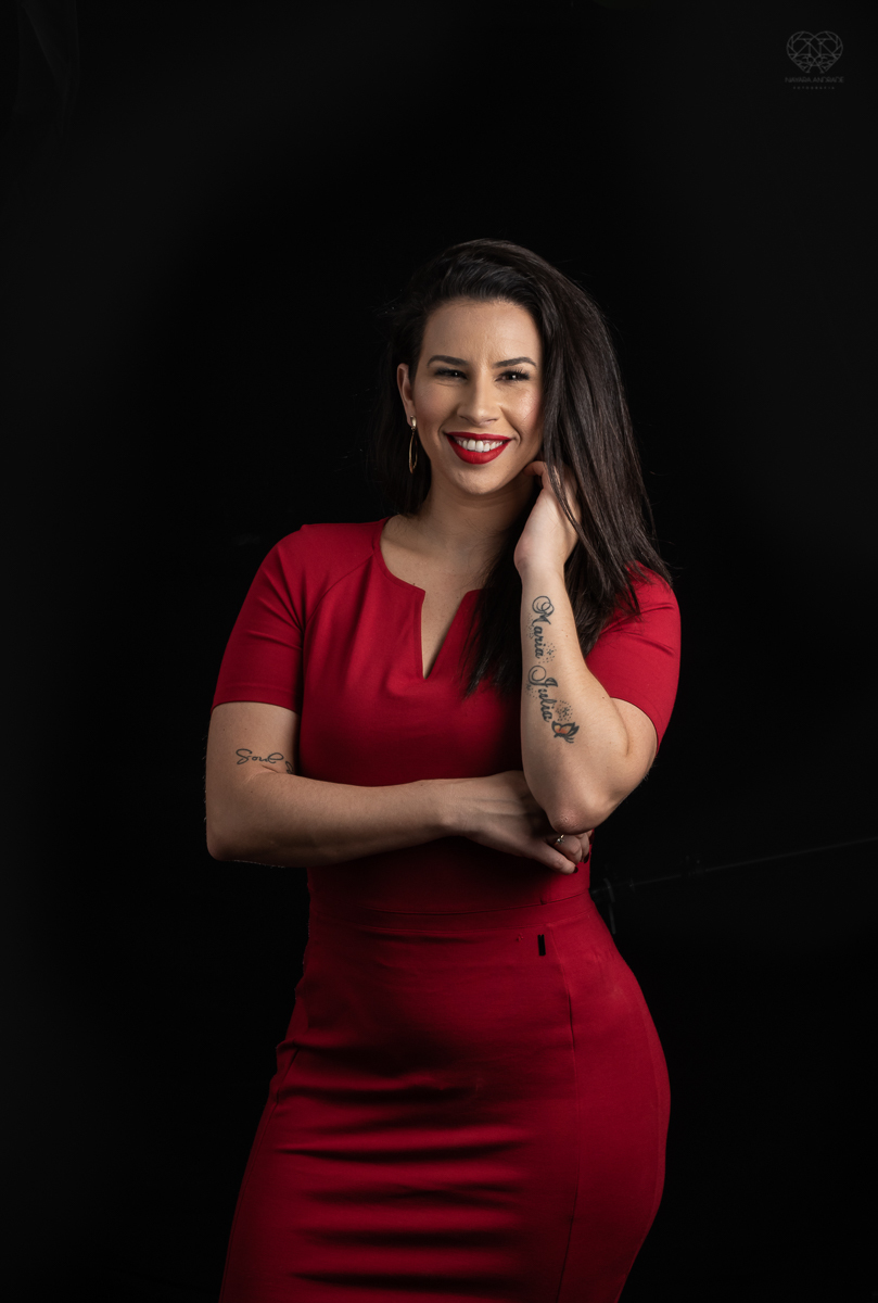 Ensaio feminino feito para mulheres empreendedoras com personalidade forte fotos para redes sociais  e  midias palestras mulheres donas de si trabalho feito pela fotografa premiada nayara andrade