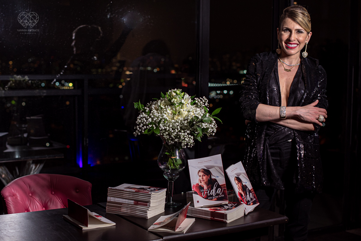 Lançamento da biografia da pianista Juliana DAgostini minha vida em uma nota fotos feitas pela fotografa premiada nayara andrade fotografia de santos litoral de sao paulo 