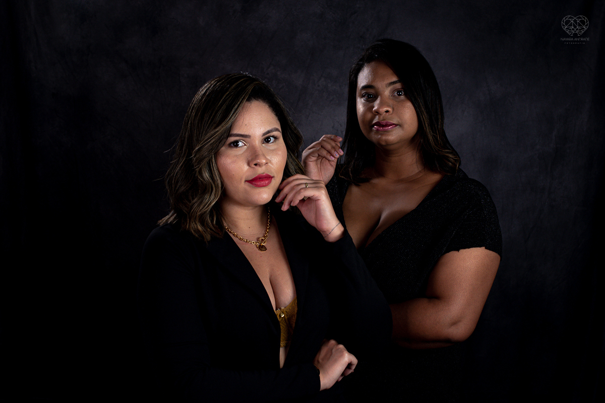 Fotos paras posicionamento de marca de empresa de salao de beleza cabelereiro e empreendedora feminina mulher Letycia Medeiros feitos pela fotografa premiada Nayara Andrade em Santos litoral de sao paulo fotos para empreendedores e posicionamento de marca