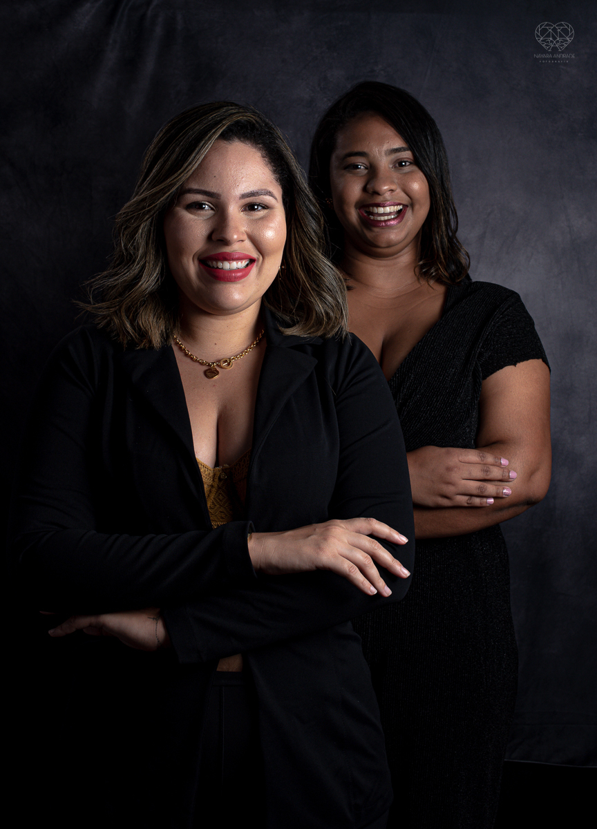 Fotos paras posicionamento de marca de empresa de salao de beleza cabelereiro e empreendedora feminina mulher Letycia Medeiros feitos pela fotografa premiada Nayara Andrade em Santos litoral de sao paulo fotos para empreendedores e posicionamento de marca