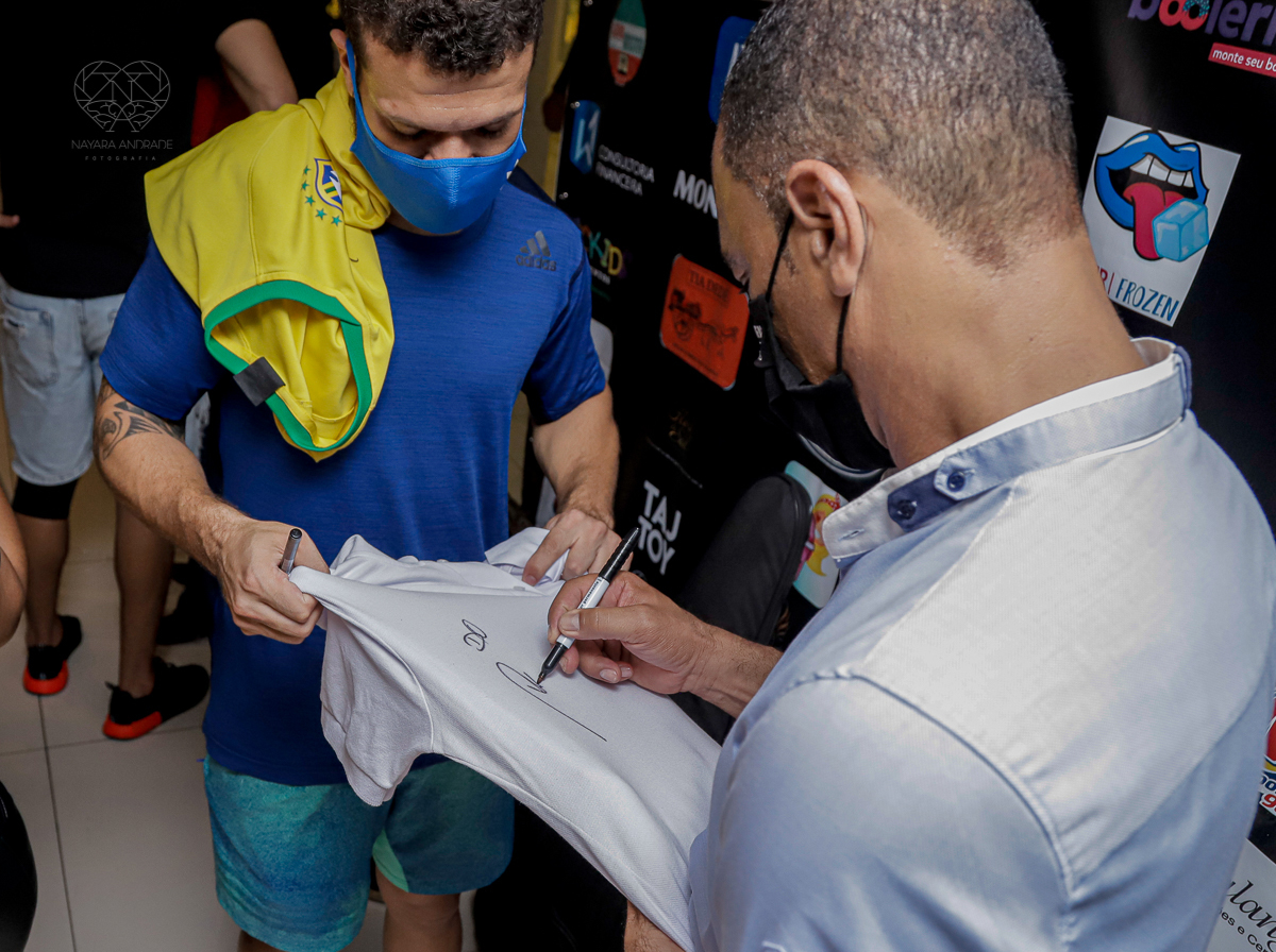 live do jogador da seleçao brasileira cafu 2x 0 fome realizado em sao paulo fotos pela fotografa premiada nayara andrade de santos 