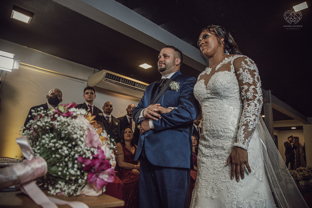 Fotografia de casamento no centro de santos realizado pela fotografa premiada nayara andrade casamento classico no centro de santos na docks santos 