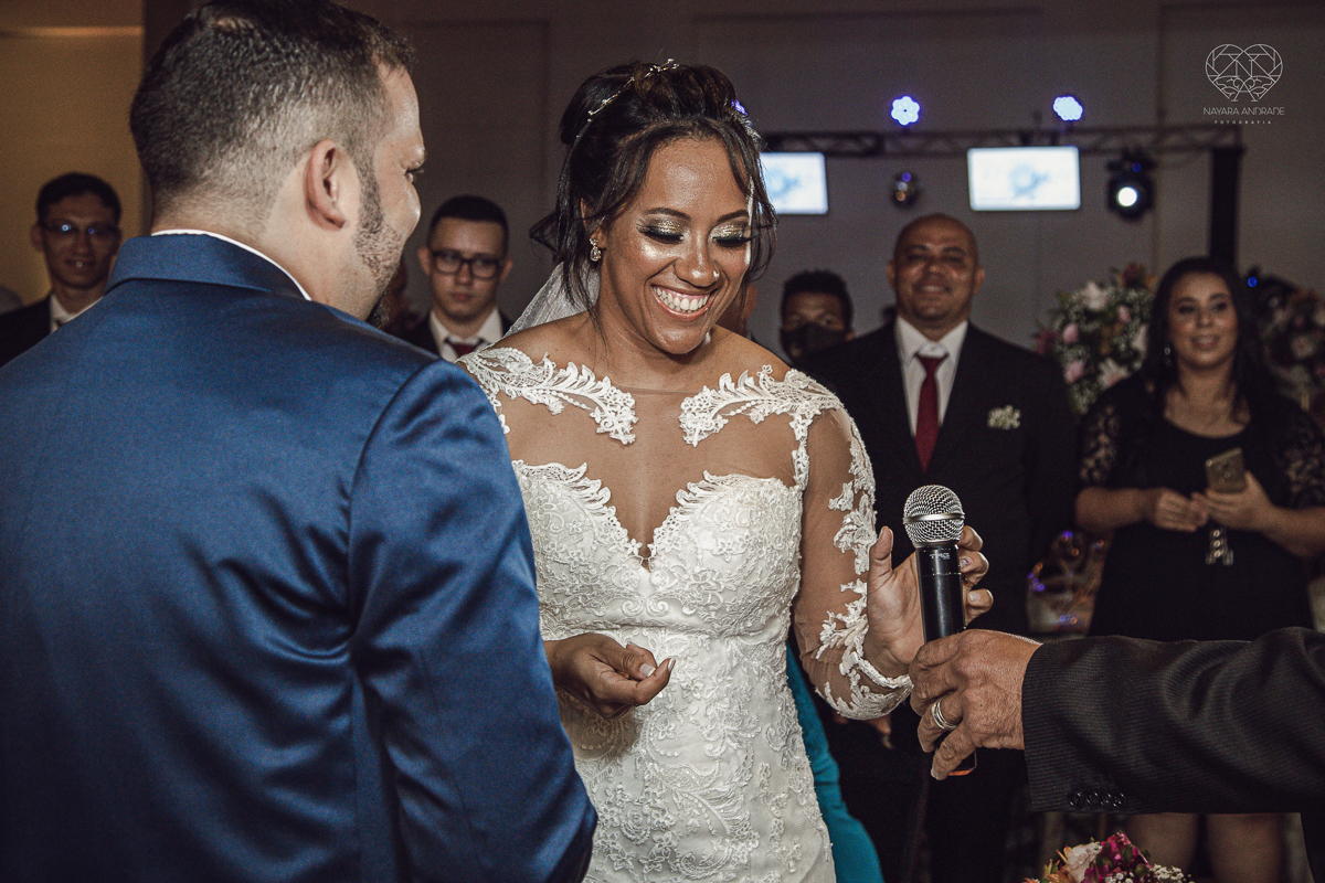 Fotografia de casamento no centro de santos realizado pela fotografa premiada nayara andrade casamento classico no centro de santos na docks santos 