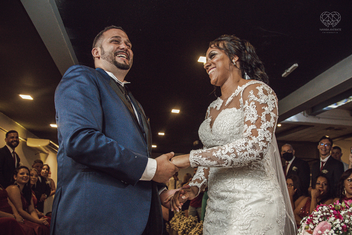 Fotografia de casamento no centro de santos realizado pela fotografa premiada nayara andrade casamento classico no centro de santos na docks santos 