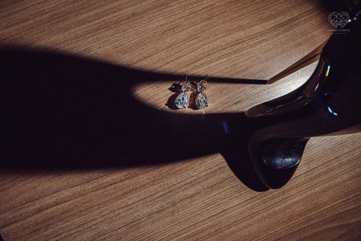 casamento em santos fotografado pela fotografa premiada nayara andrade casamento classico fotos do making of da noiva cabelo e penteado fotos artisticas