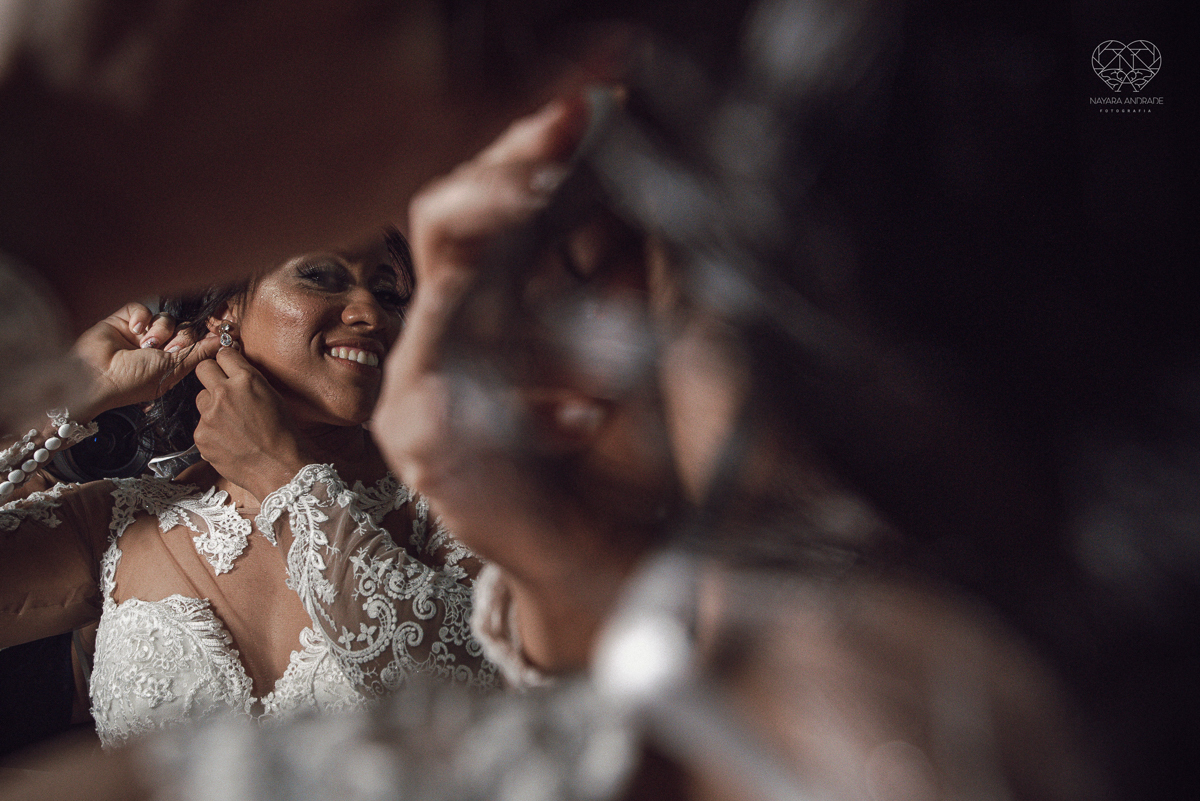 casamento em santos fotografado pela fotografa premiada nayara andrade casamento classico fotos do making of da noiva cabelo e penteado fotos artisticas