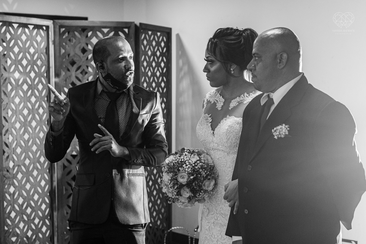 Fotografia de casamento no centro de santos realizado pela fotografa premiada nayara andrade casamento classico no centro de santos na docks santos 