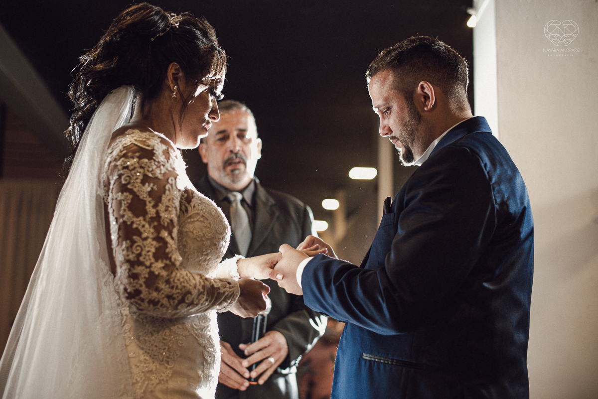 Fotografia de casamento no centro de santos realizado pela fotografa premiada nayara andrade casamento classico no centro de santos na docks santos 