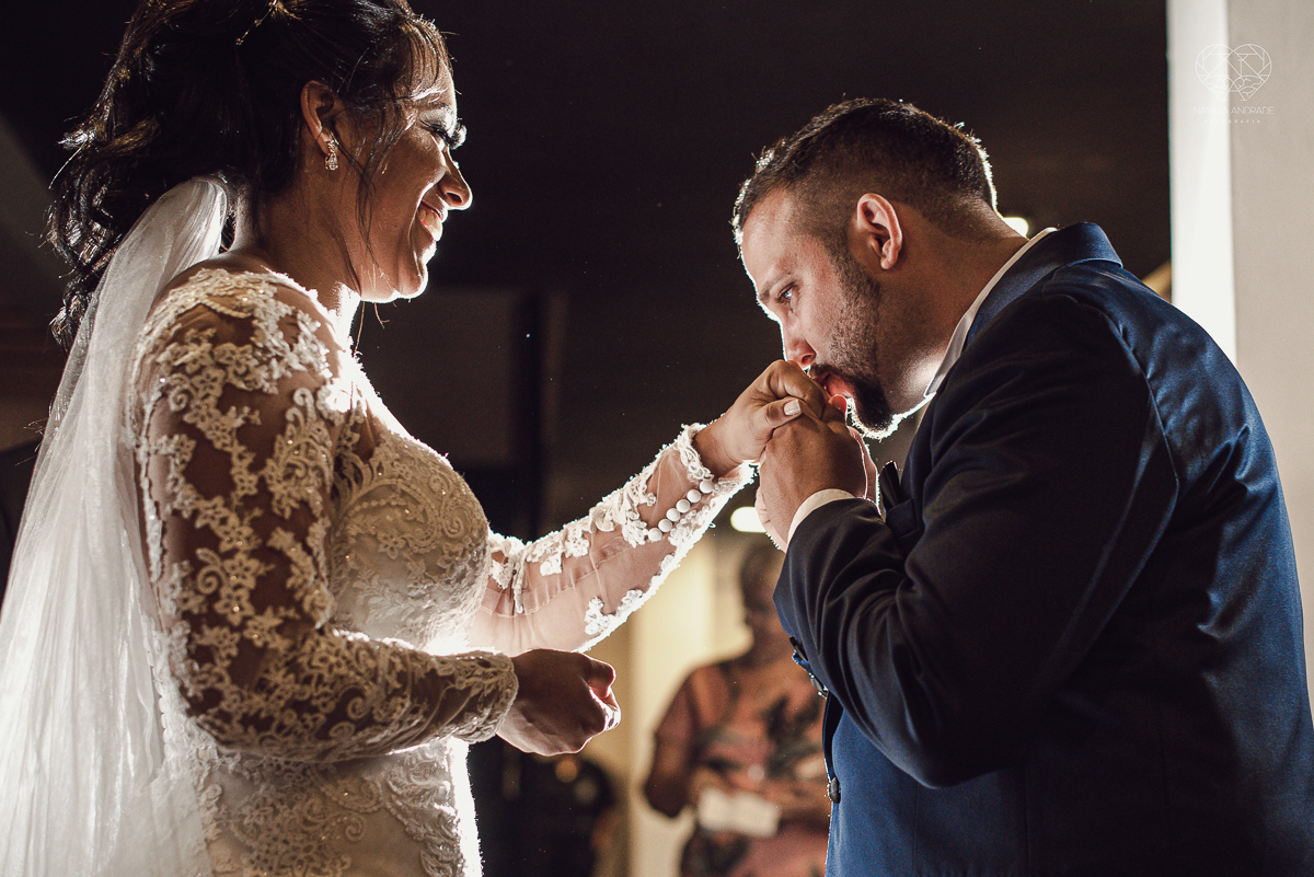Fotografia de casamento no centro de santos realizado pela fotografa premiada nayara andrade casamento classico no centro de santos na docks santos 