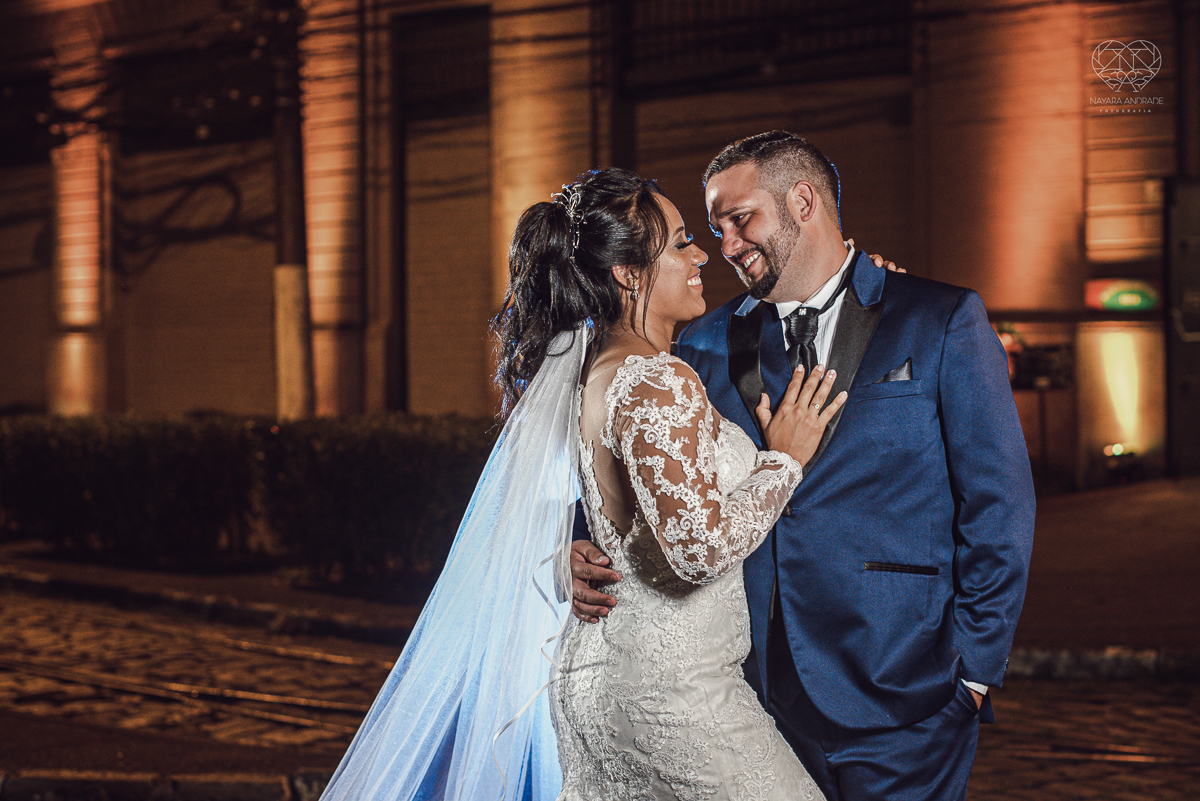  FOtos externas no centro de santos fotos romanticas e artisticas Fotografia de casamento no centro de santos realizado pela fotografa premiada nayara andrade casamento classico no centro de santos na docks santos 