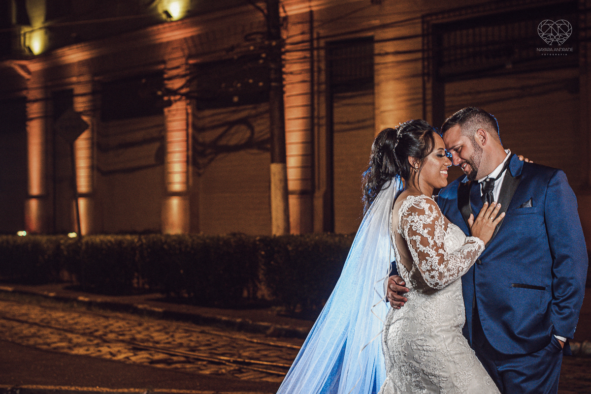  FOtos externas no centro de santos fotos romanticas e artisticas Fotografia de casamento no centro de santos realizado pela fotografa premiada nayara andrade casamento classico no centro de santos na docks santos 