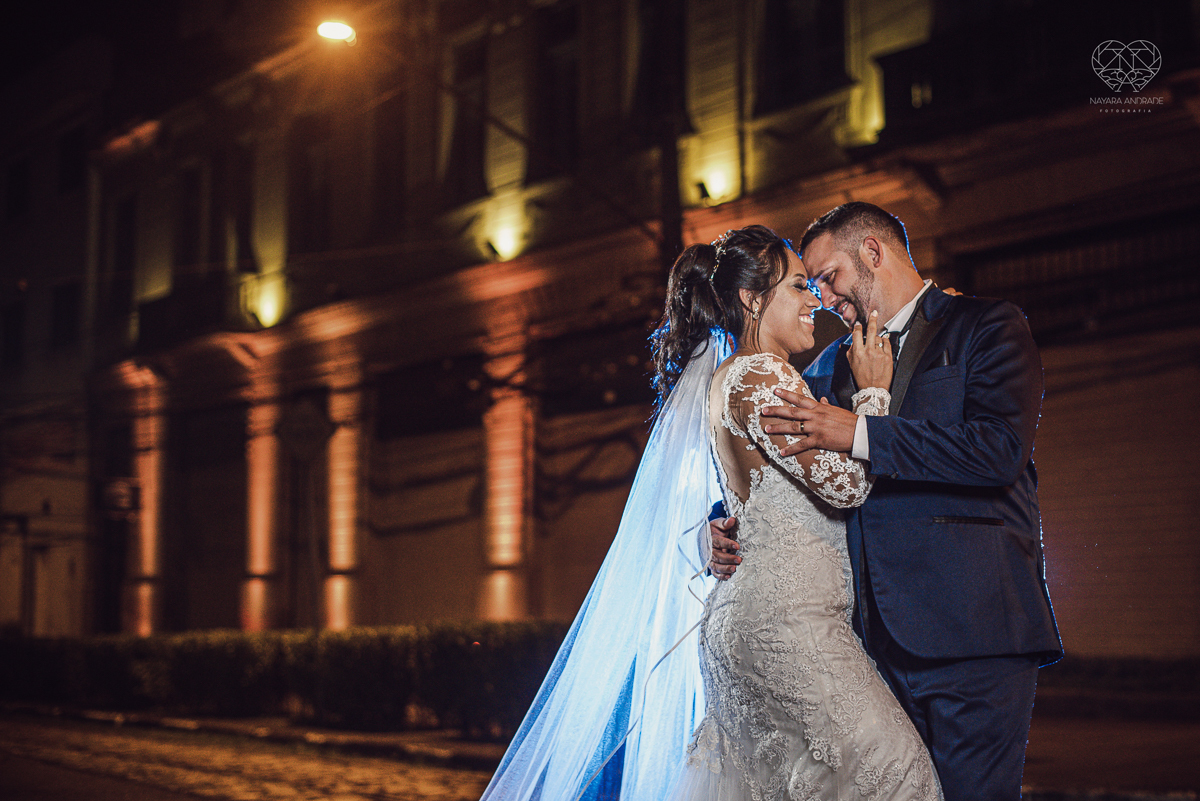  FOtos externas no centro de santos fotos romanticas e artisticas Fotografia de casamento no centro de santos realizado pela fotografa premiada nayara andrade casamento classico no centro de santos na docks santos 