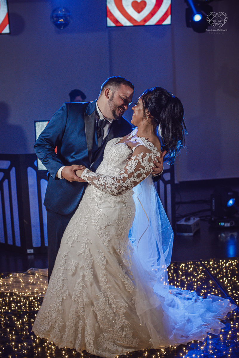  FOtos externas no centro de santos fotos romanticas e artisticas Fotografia de casamento no centro de santos realizado pela fotografa premiada nayara andrade casamento classico no centro de santos na docks santos 