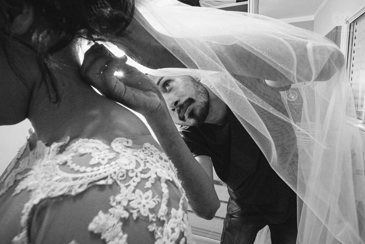 casamento em santos fotografado pela fotografa premiada nayara andrade casamento classico fotos do making of da noiva cabelo e penteado fotos artisticas
