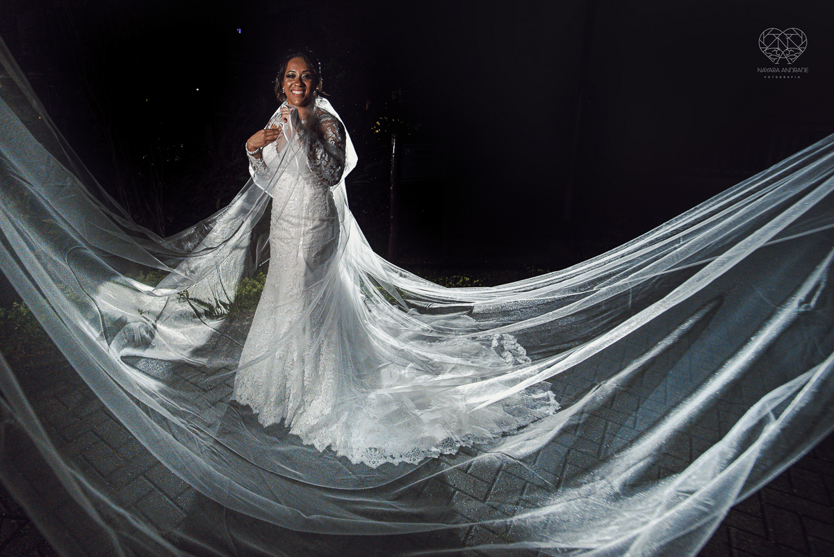 casamento em santos fotografado pela fotografa premiada nayara andrade casamento classico fotos do making of da noiva cabelo e penteado fotos artisticas