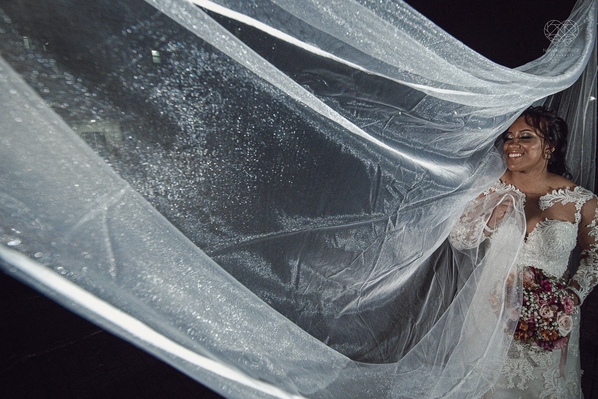 casamento em santos fotografado pela fotografa premiada nayara andrade casamento classico fotos do making of da noiva cabelo e penteado fotos artisticas