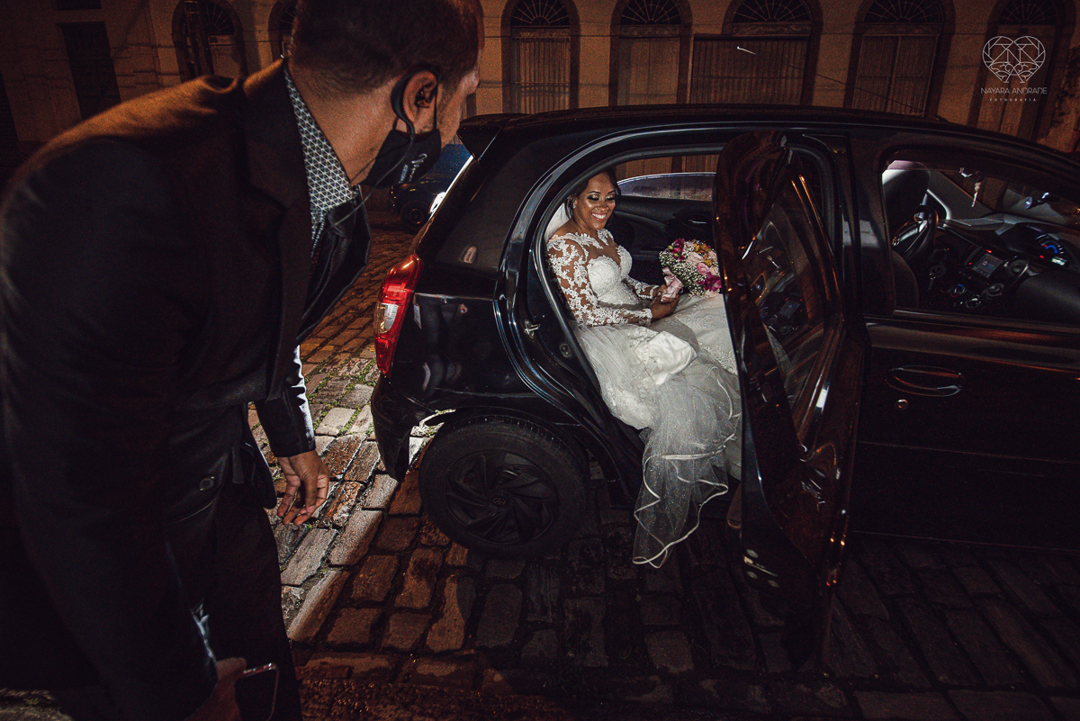 Fotografia de casamento no centro de santos realizado pela fotografa premiada nayara andrade casamento classico no centro de santos na docks santos 