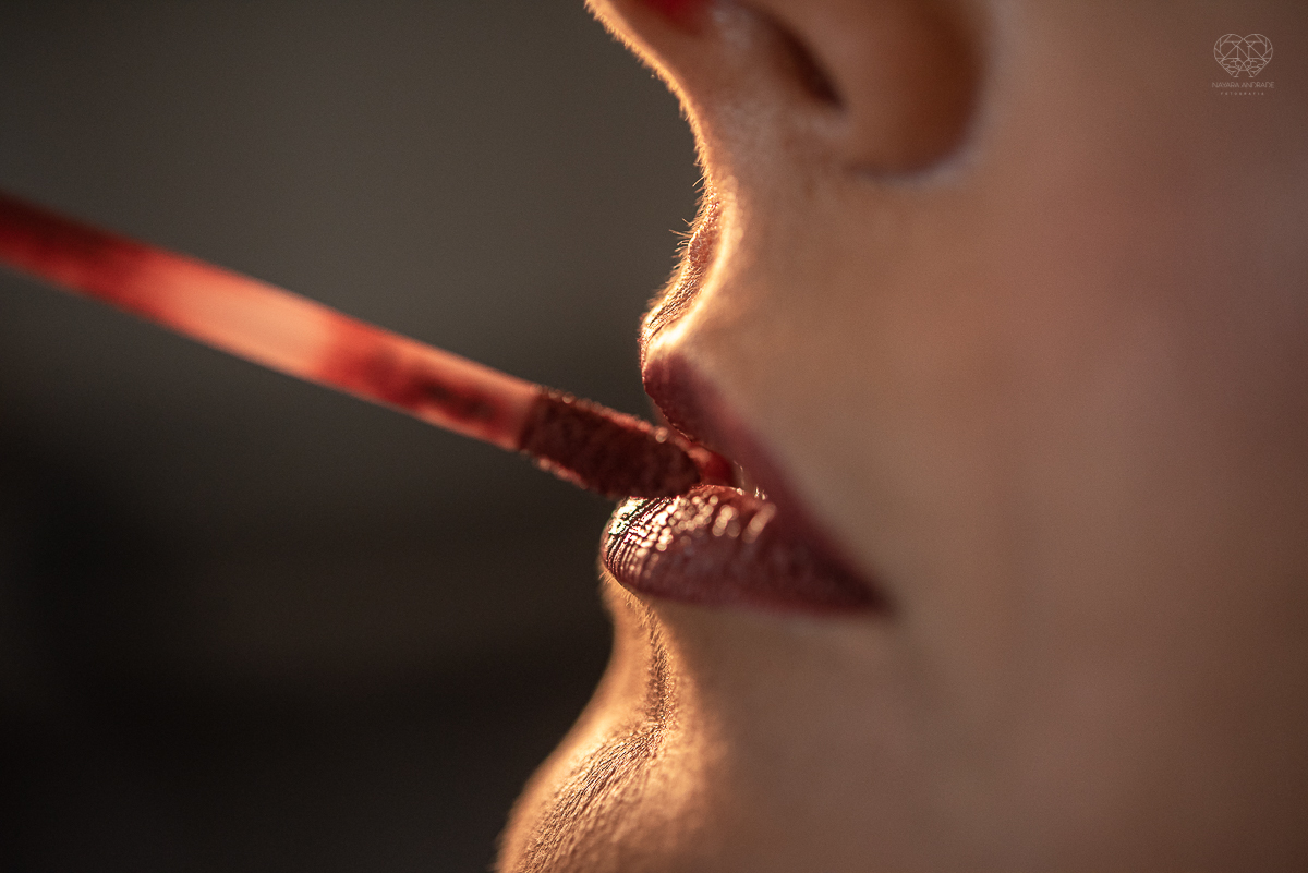 intimate wedding mini wedding feito em casa na cidade de santos fotografado pela fotografa premiada internacionalmente Nayara Andrade fotografia making of de noiva e noivo e jantar na casa da familia