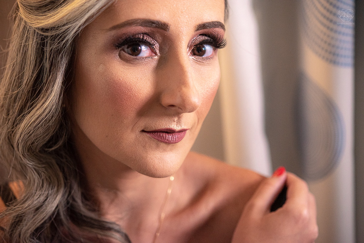 intimate wedding mini wedding feito em casa na cidade de santos fotografado pela fotografa premiada internacionalmente Nayara Andrade fotografia making of de noiva e noivo e jantar na casa da familia