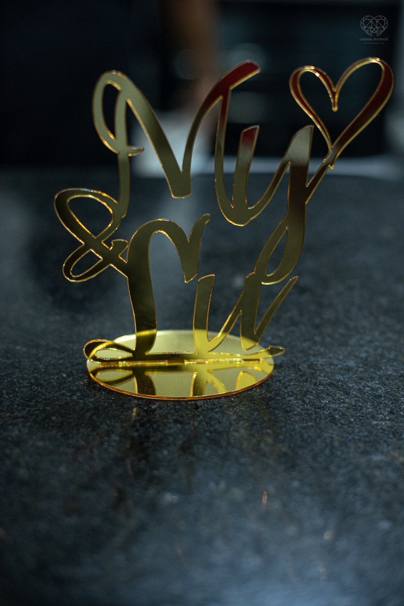 intimate wedding mini wedding feito em casa na cidade de santos fotografado pela fotografa premiada internacionalmente Nayara Andrade fotografia making of de noiva e noivo e jantar na casa da familia