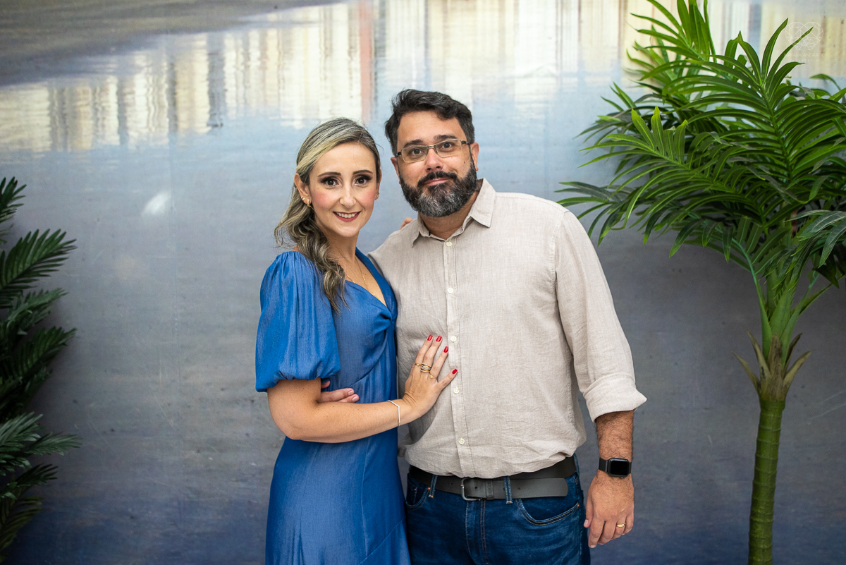 Fotografia de casamento civil cerimonia em meio a pandemia com mascara no cartorio de santos intimate wedding mini wedding feito em casa na cidade de santos fotografado pela fotografa premiada internacionalmente Nayara Andrade fotografia making of de noiv