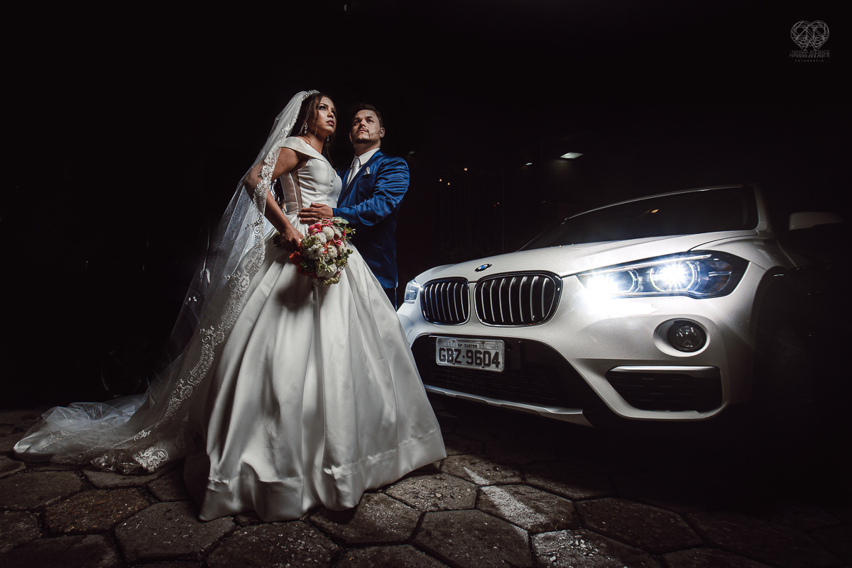 casamento classico noivo de terno azul noiva de coroa realizado no guaruja santos sao paulo pela fotografa Nayara Andrade premiada internacionalmente fotos com emoção e arte diferentes de tudo e exclusivas