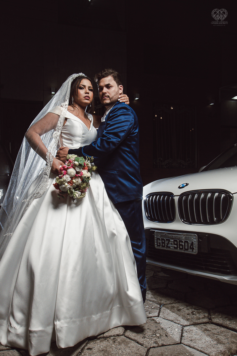 casamento classico noivo de terno azul noiva de coroa realizado no guaruja santos sao paulo pela fotografa Nayara Andrade premiada internacionalmente fotos com emoção e arte diferentes de tudo e exclusivas
