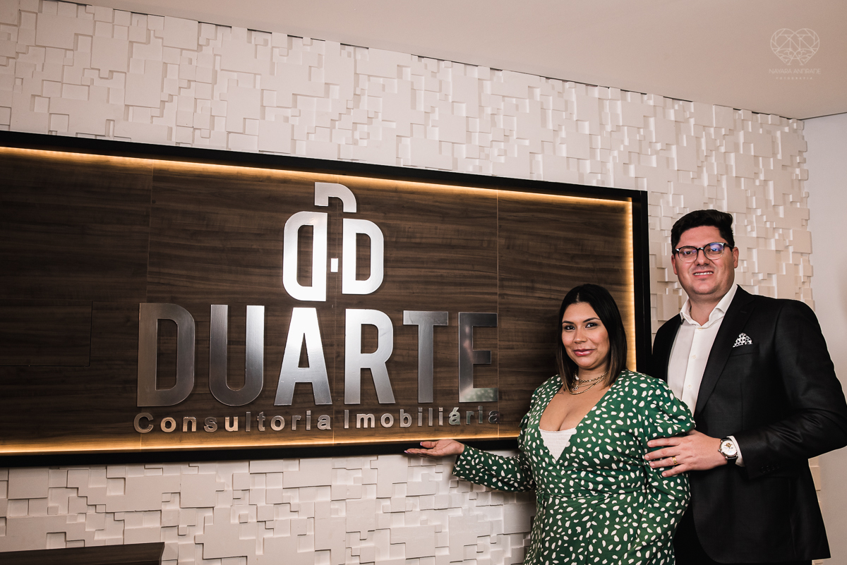 Fotos de escritorios, empresas para banco de imagens e uso pessoal em redes sociais. Fotos de branding de posicionamento em santos sao paulo feitas pela fotografa Nayara Andrade fotografa premiada internacionalmente