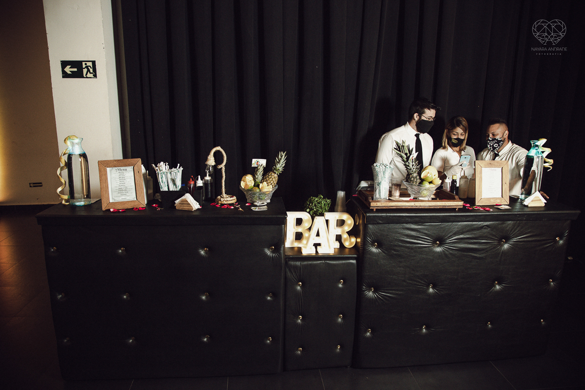 casamento classico na cidade de santos fotos no centro de santos festa na dock santos casal da congregaçao crista no brasil e fotos artisticas surpreendentes e inspiracao fotografa nayara andrade