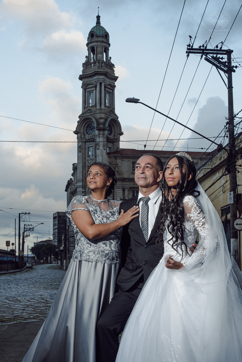 casamento classico na cidade de santos fotos no centro de santos festa na dock santos casal da congregaçao crista no brasil e fotos artisticas surpreendentes e inspiracao fotografa nayara andrade