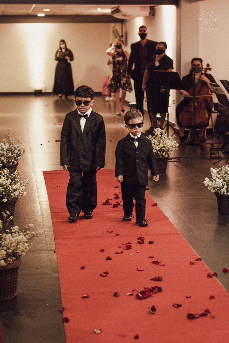 casamento classico na cidade de santos fotos no centro de santos festa na dock santos casal da congregaçao crista no brasil e fotos artisticas surpreendentes e inspiracao fotografa nayara andrade