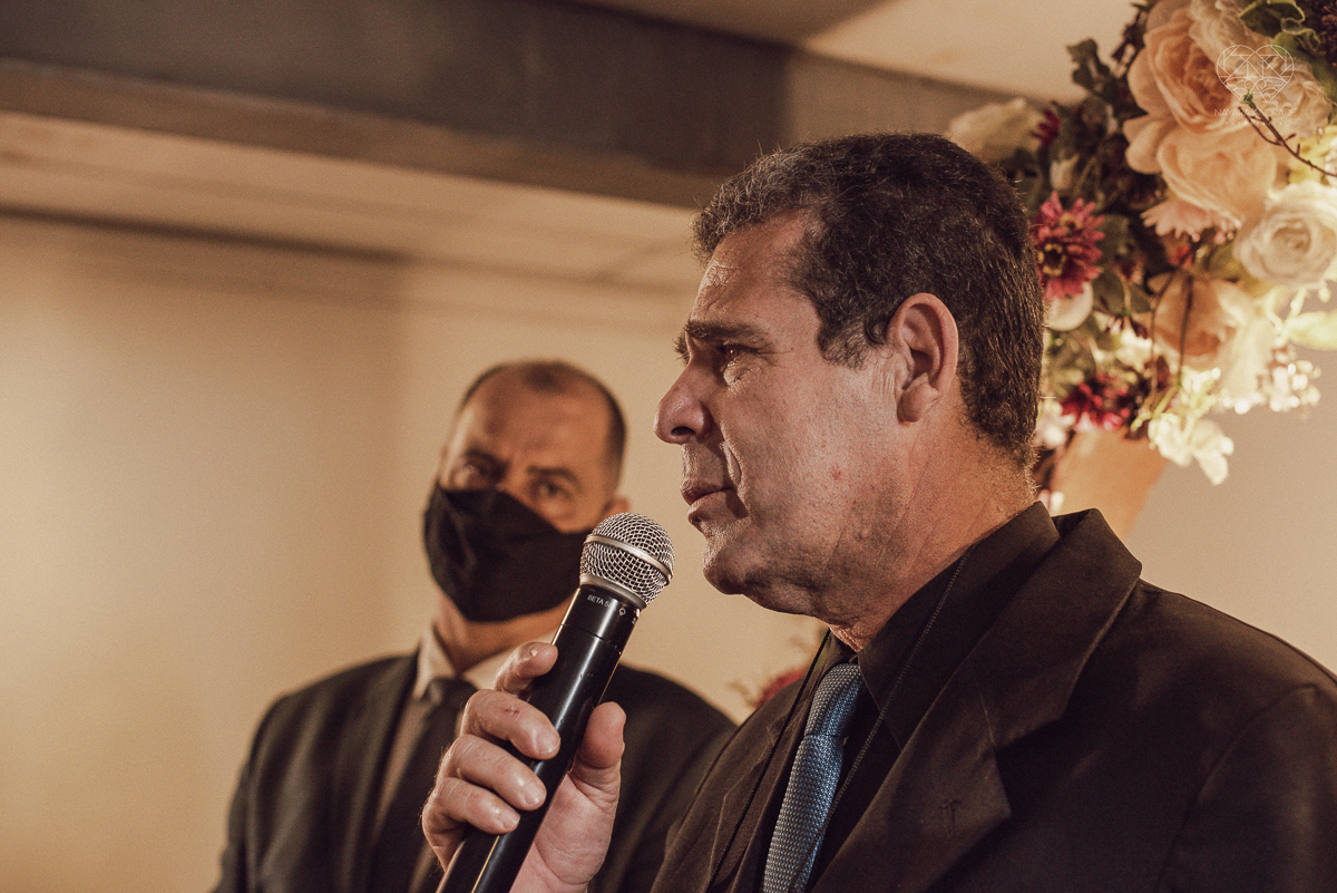 casamento classico na cidade de santos fotos no centro de santos festa na dock santos casal da congregaçao crista no brasil e fotos artisticas surpreendentes e inspiracao fotografa nayara andrade