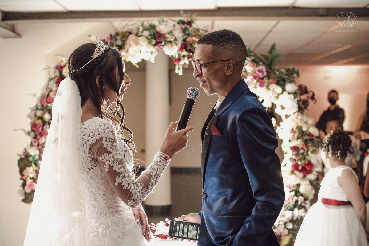 casamento classico na cidade de santos fotos no centro de santos festa na dock santos casal da congregaçao crista no brasil e fotos artisticas surpreendentes e inspiracao fotografa nayara andrade