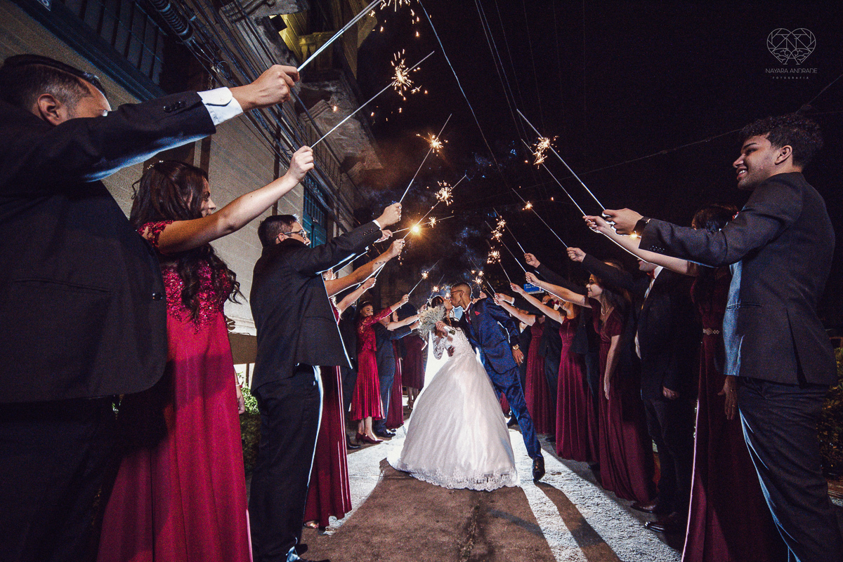 casamento classico na cidade de santos fotos no centro de santos festa na dock santos casal da congregaçao crista no brasil e fotos artisticas surpreendentes e inspiracao fotografa nayara andradecasamento classico na cidade de santos fotos no centro de sa