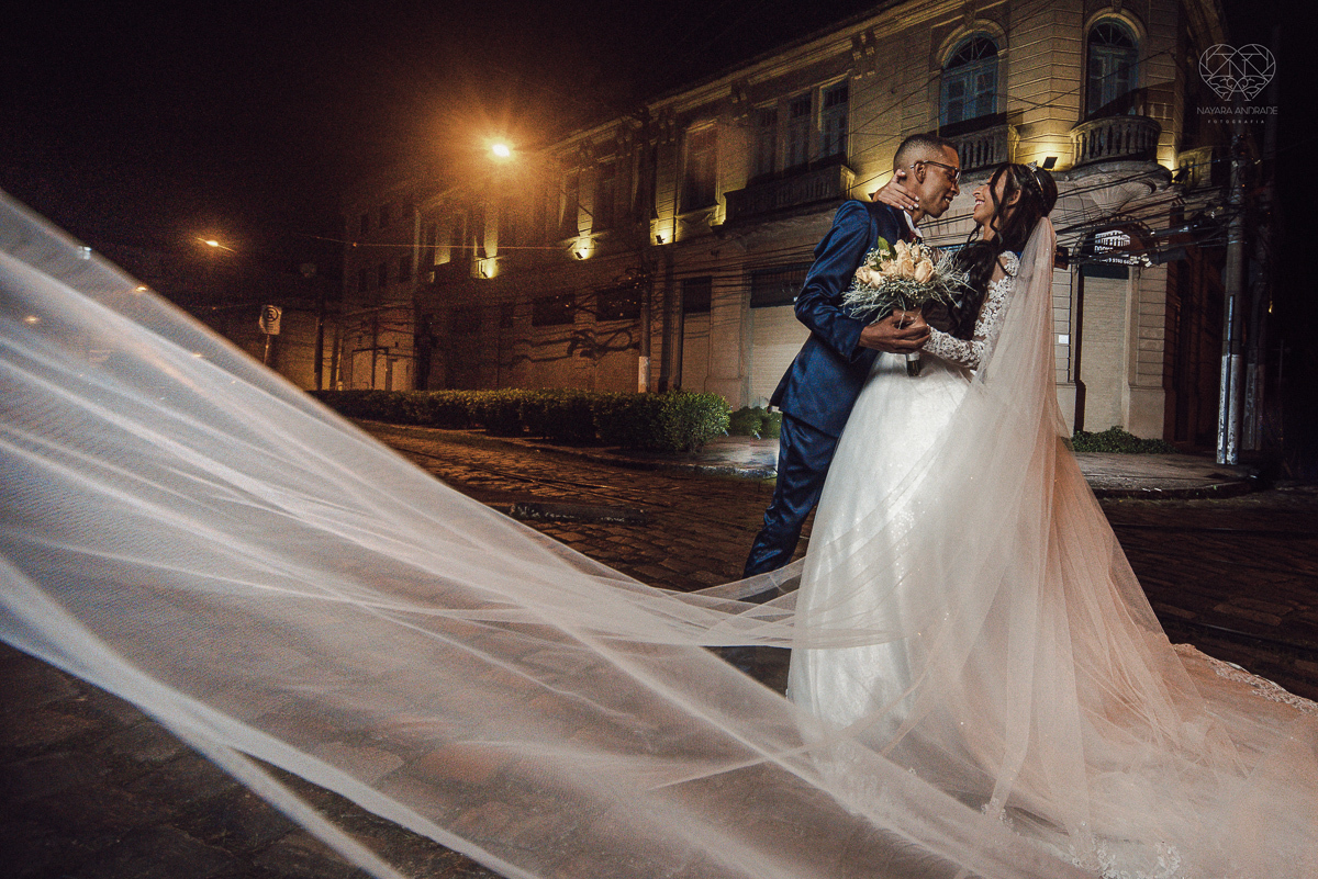 casamento classico na cidade de santos fotos no centro de santos festa na dock santos casal da congregaçao crista no brasil e fotos artisticas surpreendentes e inspiracao fotografa nayara andrade