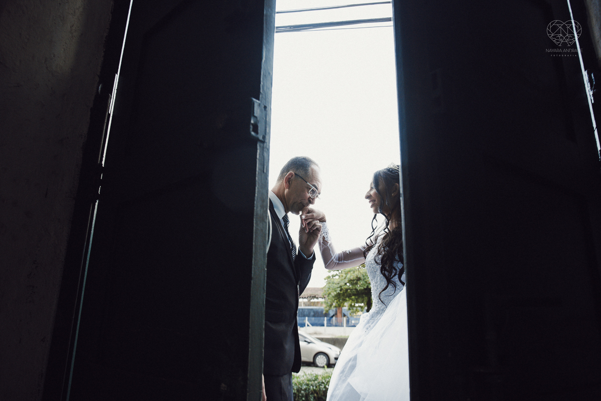 casamento classico na cidade de santos fotos no centro de santos festa na dock santos casal da congregaçao crista no brasil e fotos artisticas surpreendentes e inspiracao fotografa nayara andrade