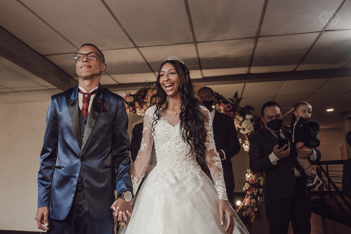 casamento classico na cidade de santos fotos no centro de santos festa na dock santos casal da congregaçao crista no brasil e fotos artisticas surpreendentes e inspiracao fotografa nayara andrade