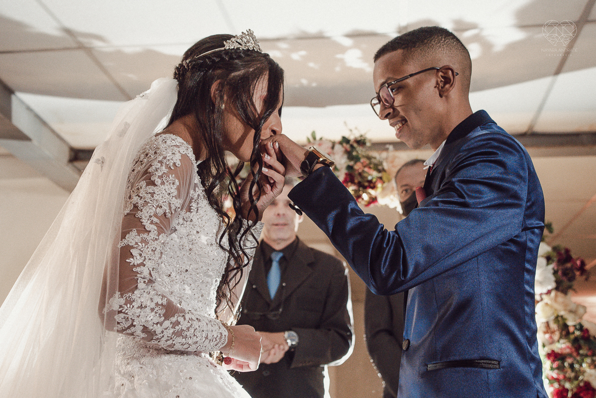 casamento classico na cidade de santos fotos no centro de santos festa na dock santos casal da congregaçao crista no brasil e fotos artisticas surpreendentes e inspiracao fotografa nayara andrade