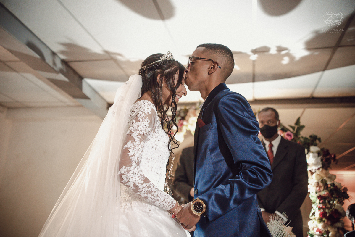 casamento classico na cidade de santos fotos no centro de santos festa na dock santos casal da congregaçao crista no brasil e fotos artisticas surpreendentes e inspiracao fotografa nayara andradecasamento classico na cidade de santos fotos no centro de sa