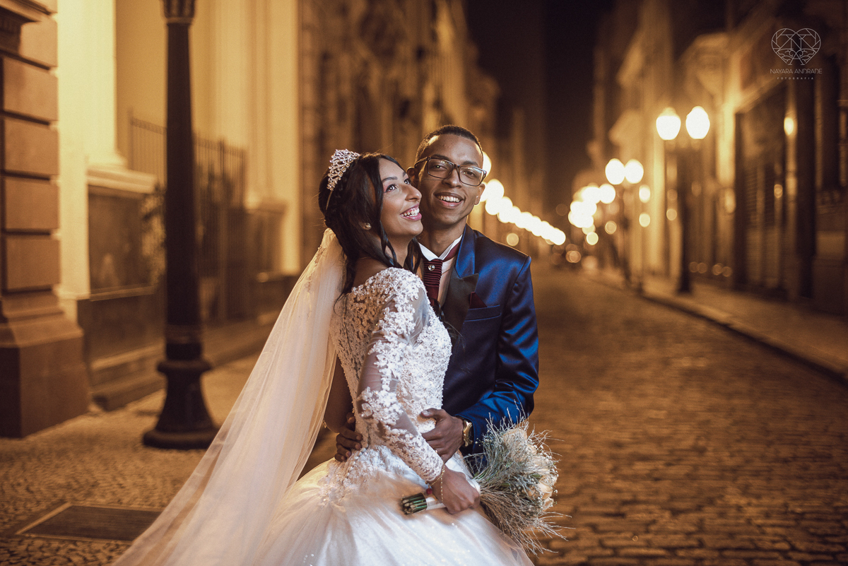 casamento classico na cidade de santos fotos no centro de santos festa na dock santos casal da congregaçao crista no brasil e fotos artisticas surpreendentes e inspiracao fotografa nayara andrade