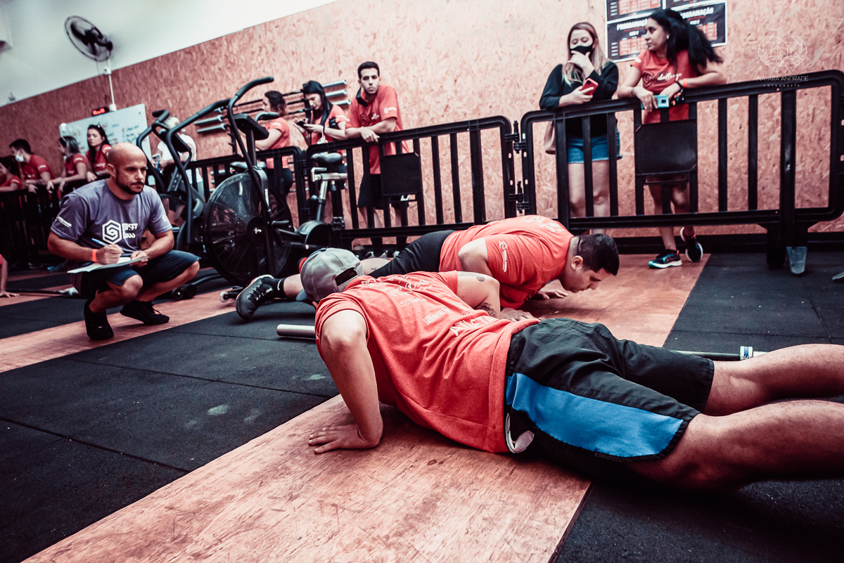 Fotografia de campeonato esportivo crossfit  competiçao de crossfit em sao paulo fotos de atletas competindo fotos profissionais da fotografa premiada Nayara Andrade